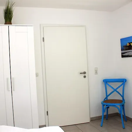Holiday home Haus Duenenbaer