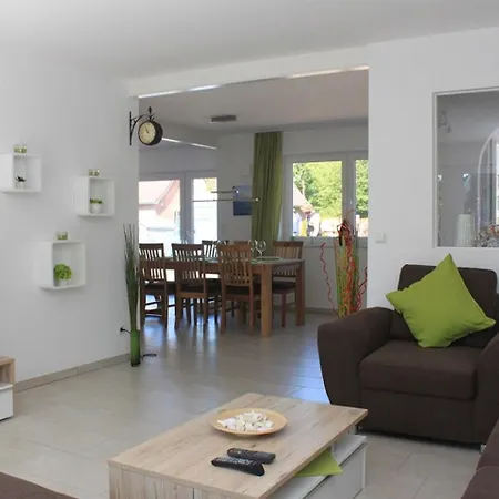 Holiday home Haus Duenenbaer *